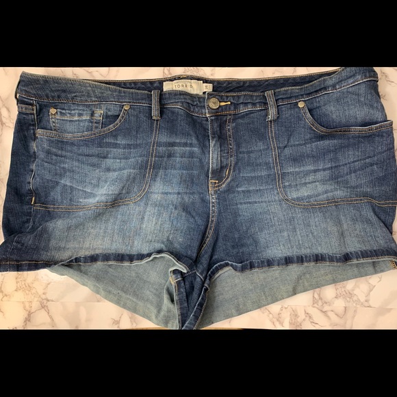 torrid Pants - Torrid Shorts Size 24